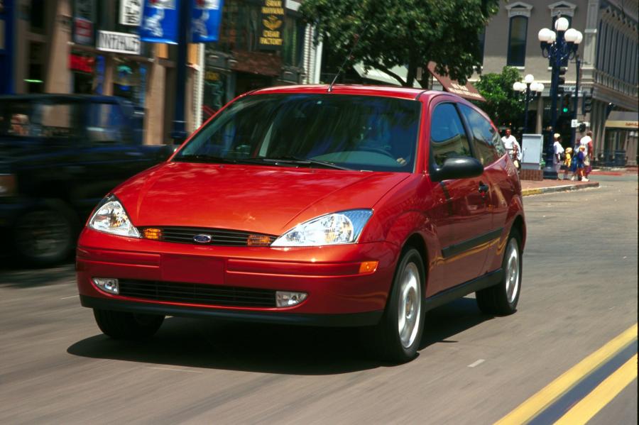  Ford Focus 1999 года  (фото 70 из 130)